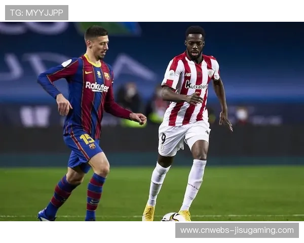 朗斯主力边后卫马查多伤缺后防线遭遇严峻考验球队防守挑战加剧